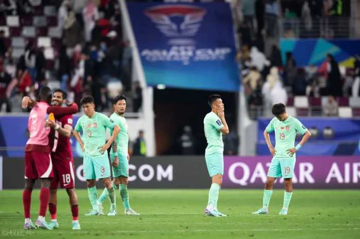 FIFA官方：国足排名暴跌9位，滑落至亚洲第13！日伊韩澳卡亚洲前5